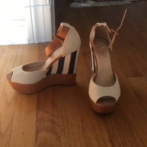 Creme wedges with navy stripe